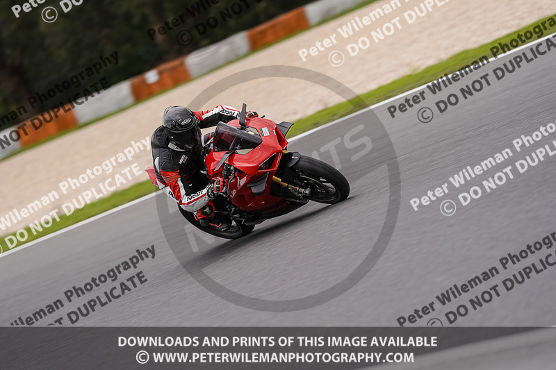 estoril;event digital images;motorbikes;no limits;peter wileman photography;portugal;trackday;trackday digital images